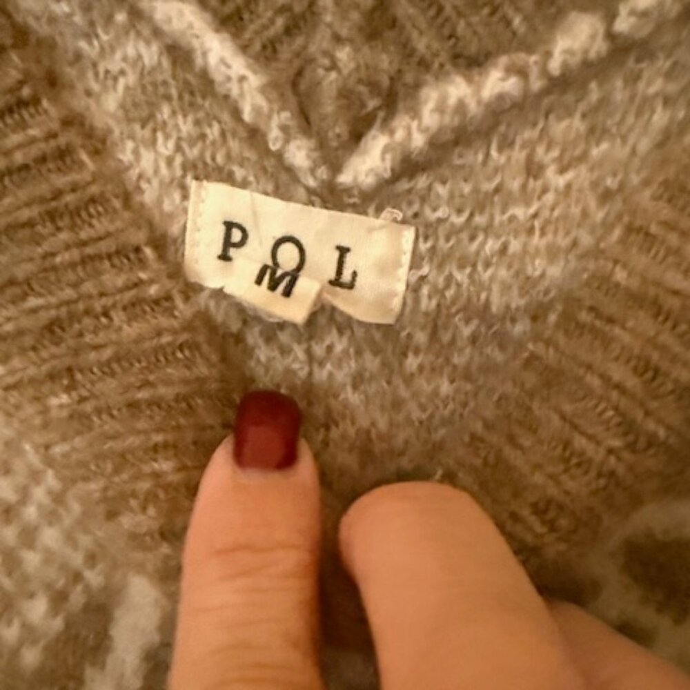 Pol V-Neck Patterned Sweater - Size Medium - image 2